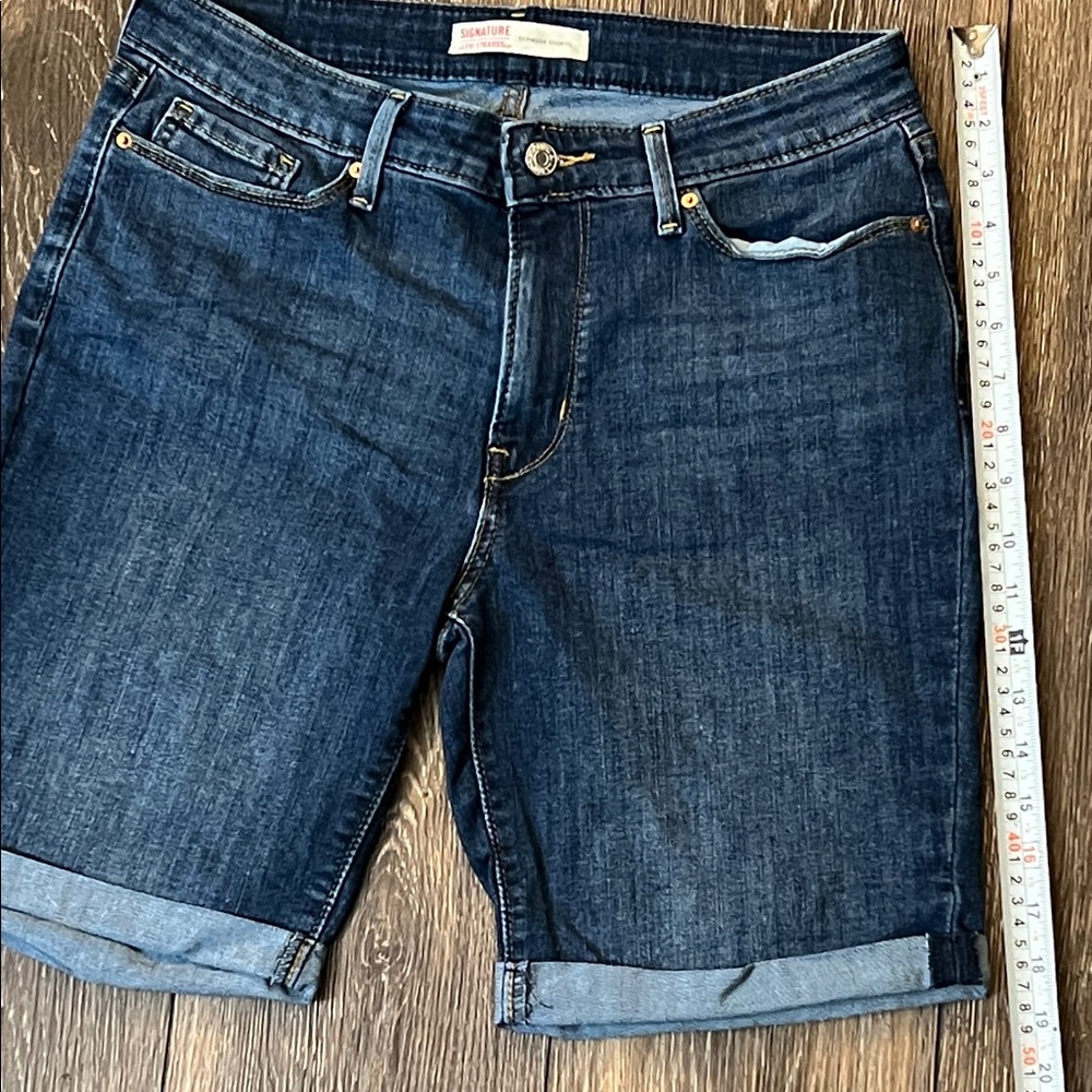 Signature by Levi's Strauss Women's Bermuda Shorts Size 8 W29 Blue Denim - Picture 10 of 13